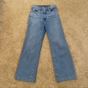 Abercrombie Ultra High Rise Wide Leg Crop